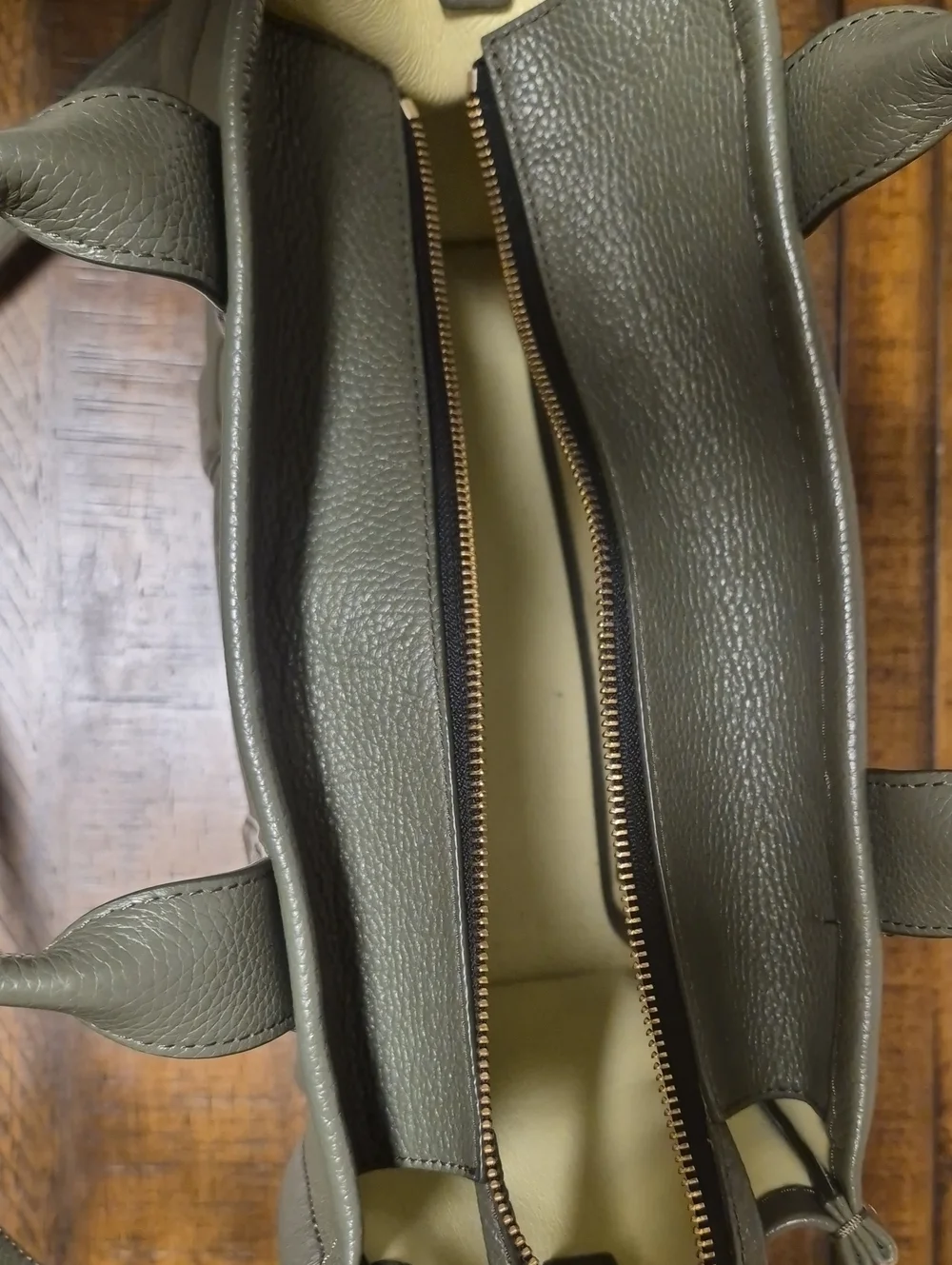 Marc Jacobs Olive Green 'The ToteBag' Leather Messenger